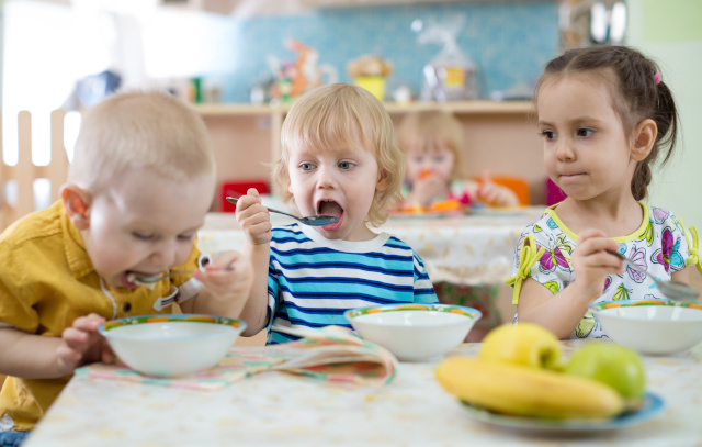 Gesund essen in Kitas in Hessen